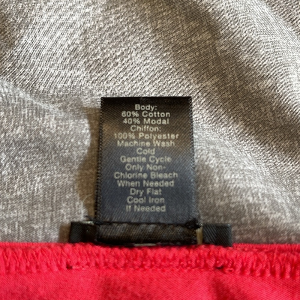 Ann Taylor fancy cap sleeve tee, size xl, chiffon accent on the bottom, A-line - Picture 8 of 8